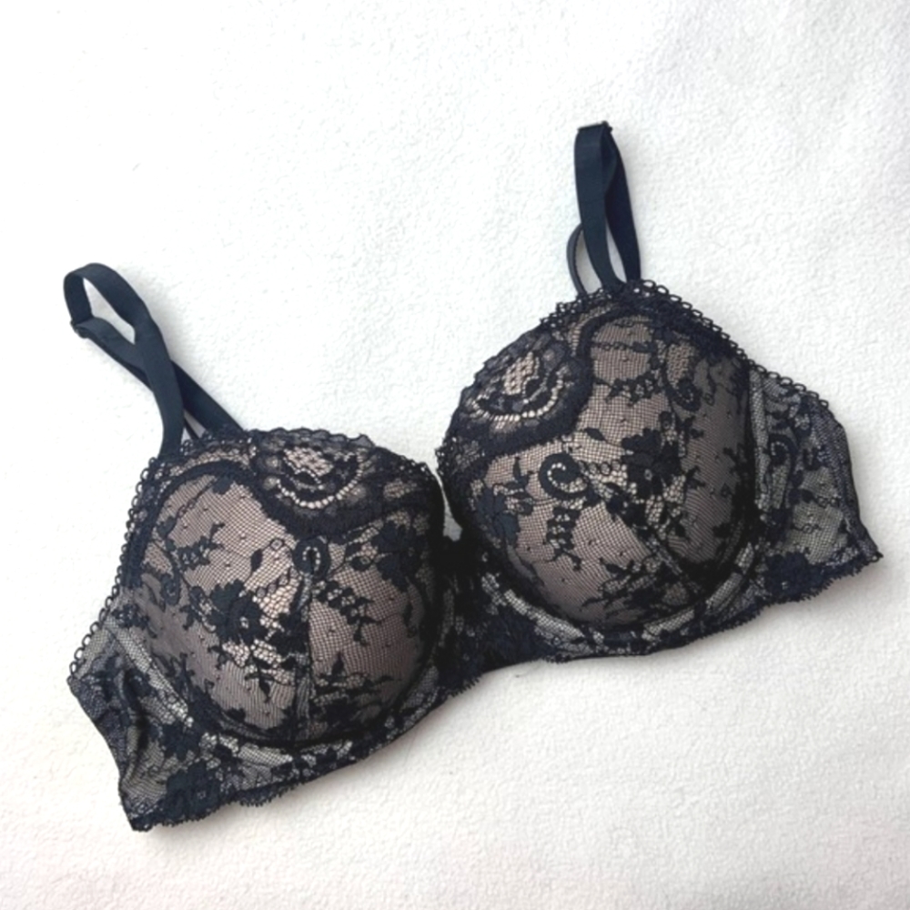 Victoria secret 34D dream angels bra